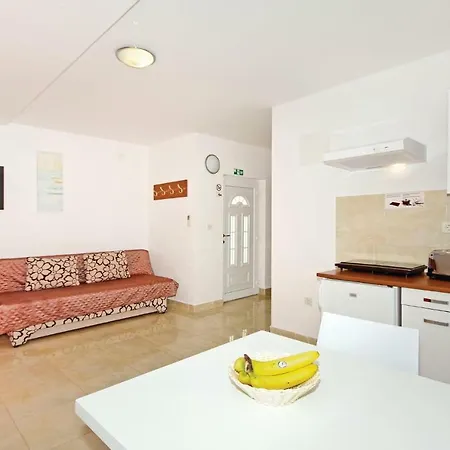 One-bedroom In ברלה